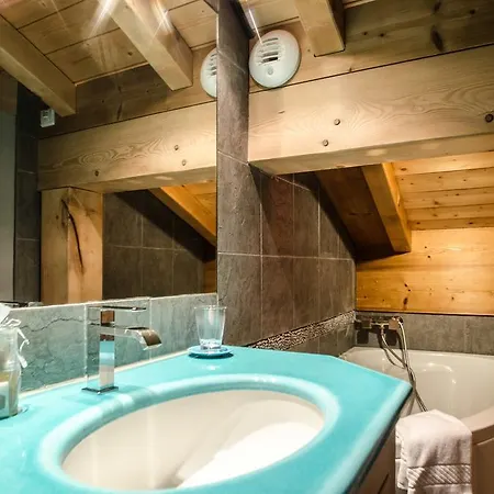 Chalet June *